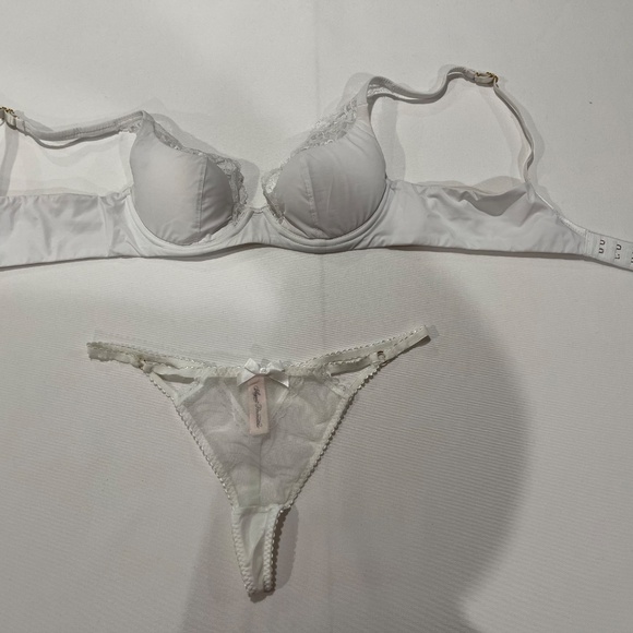 Agent Provocateur White Lace Bra - Picture 5 of 14